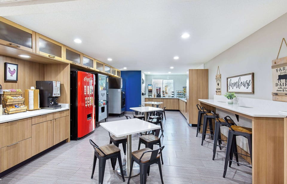 Free continental breakfast