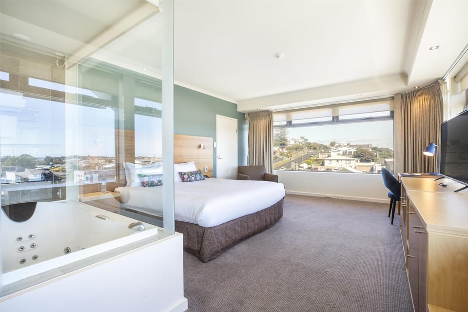 In-room safe, iron/ironing board, free WiFi, bed sheets