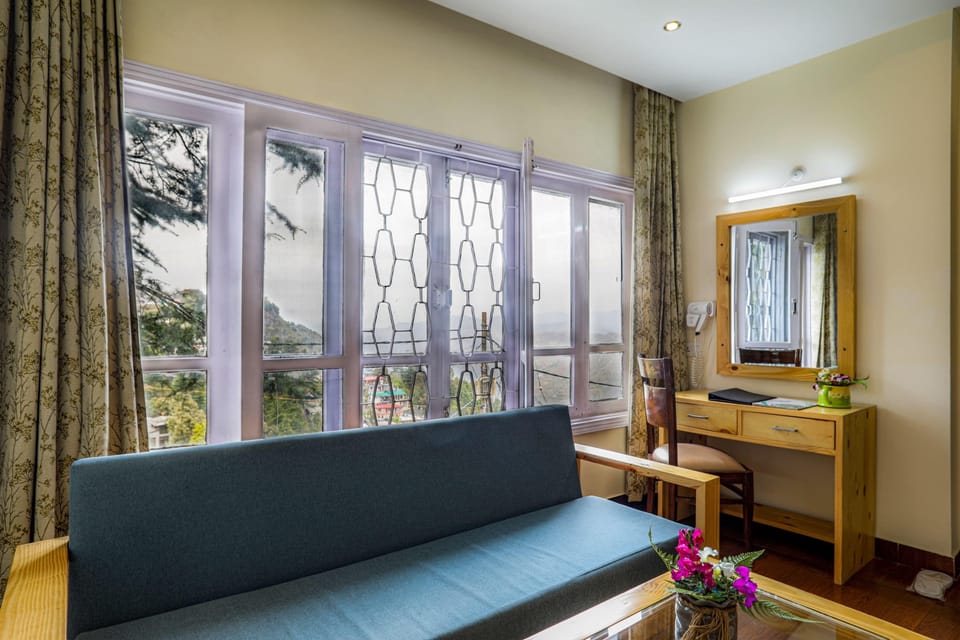 Deluxe Himalayan View | Desk, laptop workspace, iron/ironing board, free WiFi