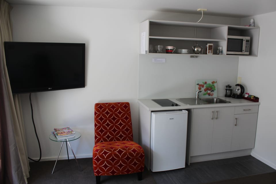 Iron/ironing board, cribs (free), WiFi (free), bed sheets