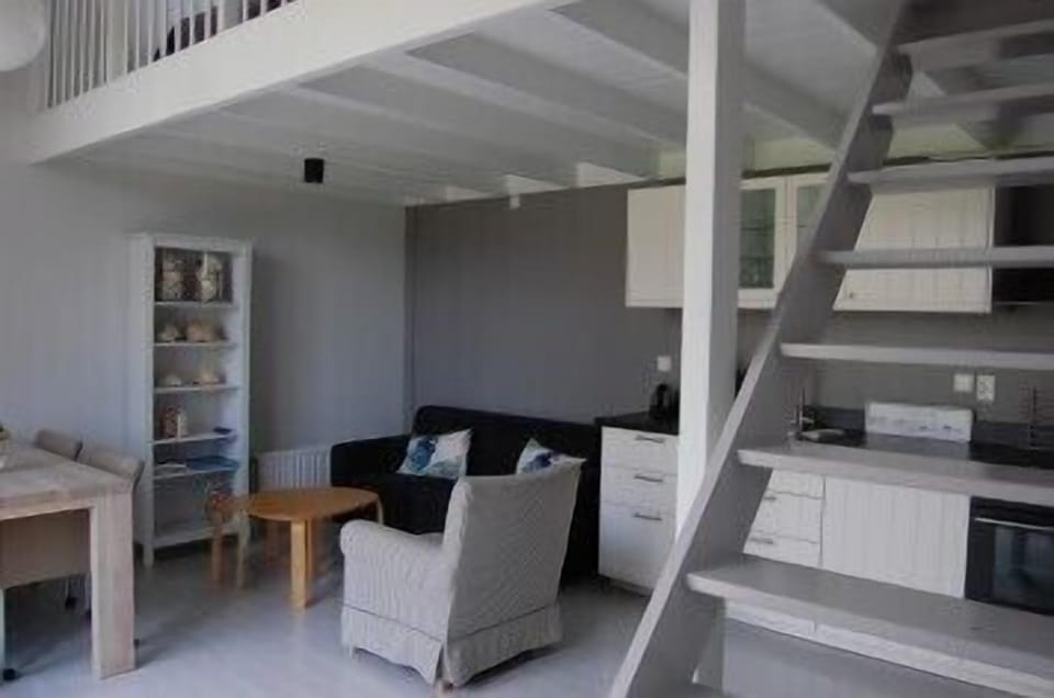 Apartment, 2 Bedrooms (De Schelp) | Living room | Flat-screen TV