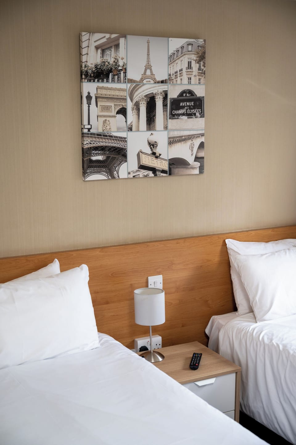 Twin Room | Desk, iron/ironing board, free WiFi, bed sheets