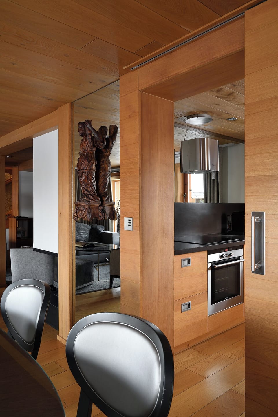 Independent Chalet | Living area | Flat-screen TV