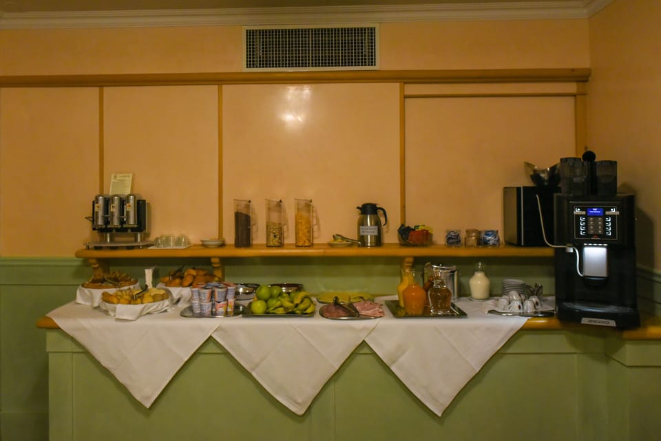 Breakfast buffet