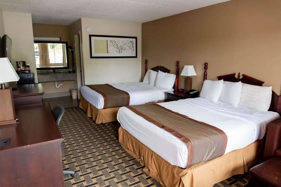 Desk, iron/ironing board, free WiFi, bed sheets