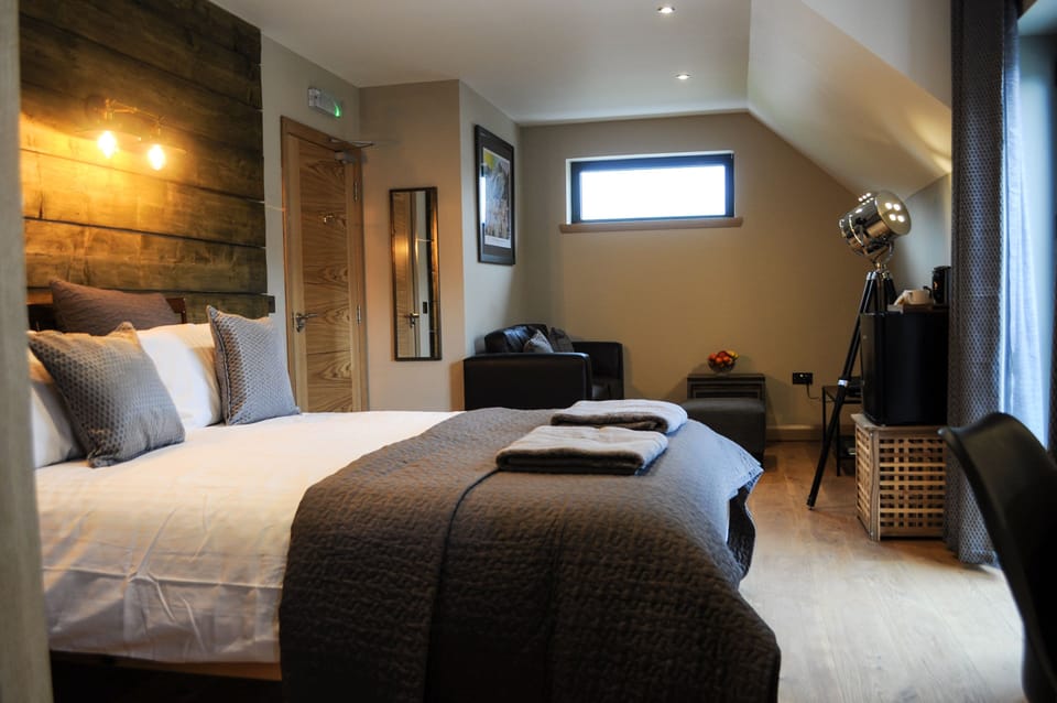 Junior Suite (Room Only) | Premium bedding, individually decorated, individually furnished