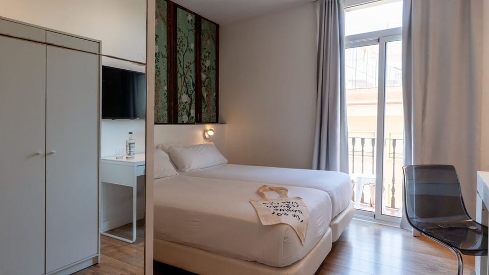 Superior Double Room, Balcony | WiFi (free), bed sheets