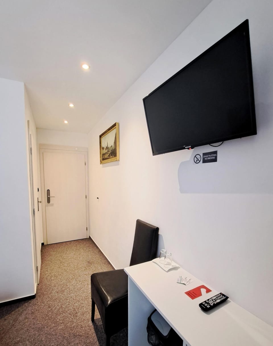 Economy Double Room | Television