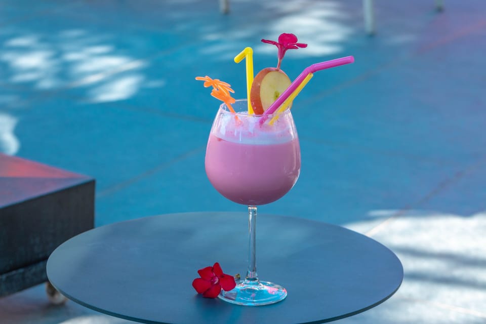Poolside bar