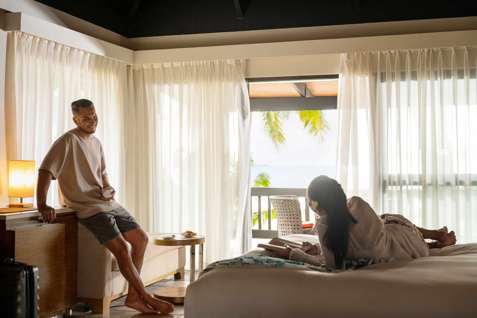 Premium Room, 1 King Bed, Ocean View, Beachfront (BURE) | Premium bedding, minibar, in-room safe, blackout drapes