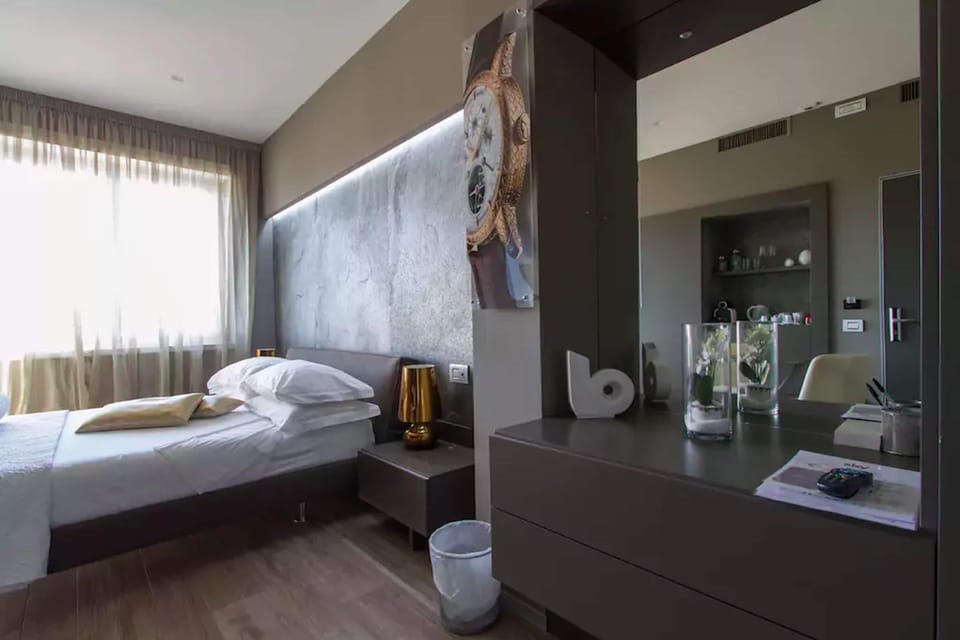 Double Room (Vacheron) | Frette Italian sheets, premium bedding, down comforters