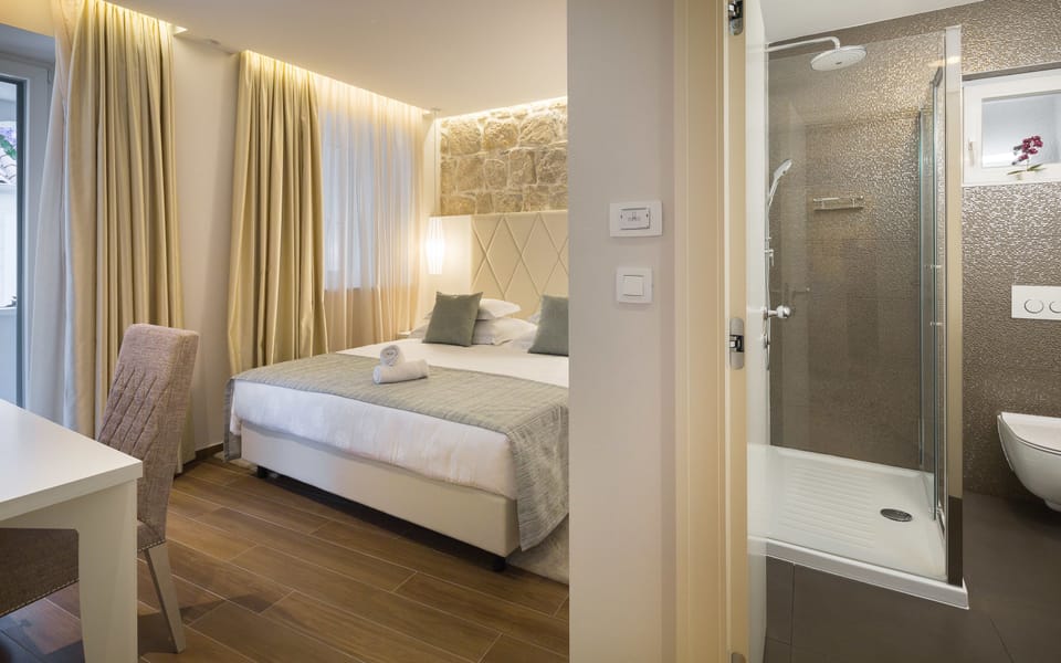 Deluxe Double Room, Balcony (102) | Premium bedding, memory foam beds, minibar, in-room safe