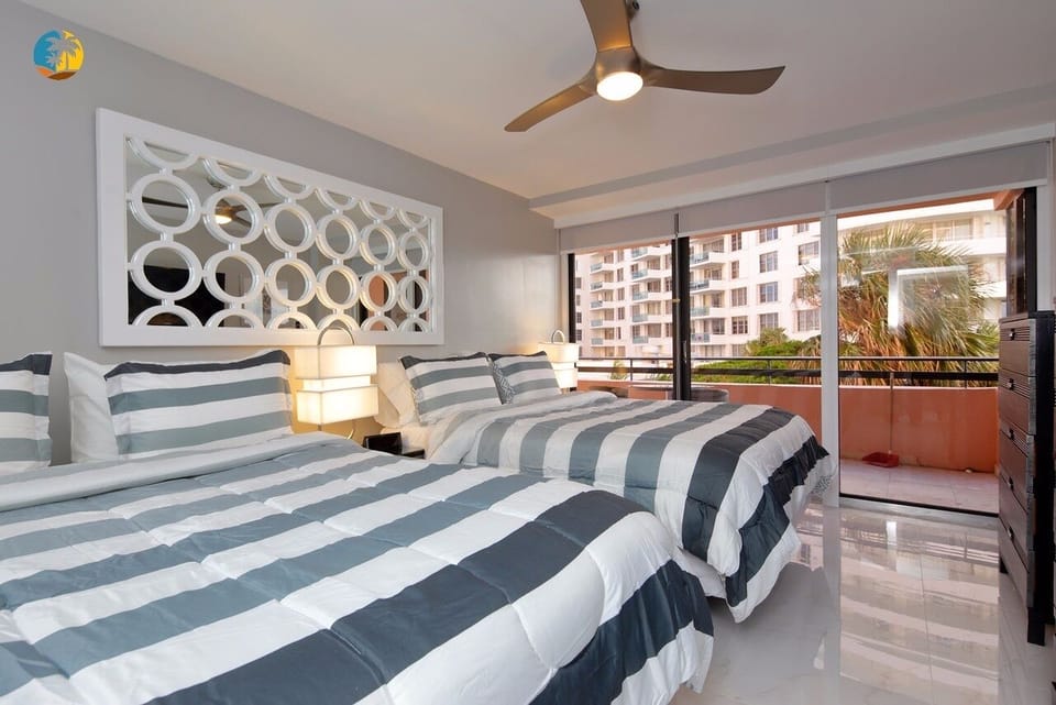 Comfort Apartment, 3 Bedrooms (519) | In-room safe, desk, iron/ironing board, bed sheets