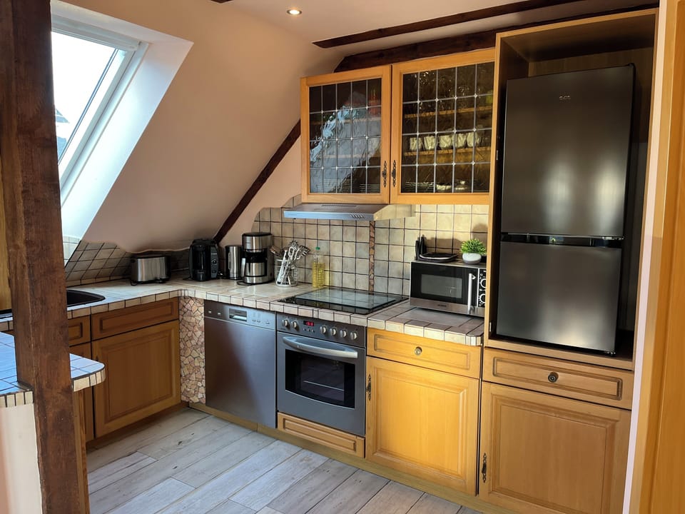 Basic Condo, 2 Bedrooms, Balcony | Private kitchen | Fridge, microwave, oven, stovetop