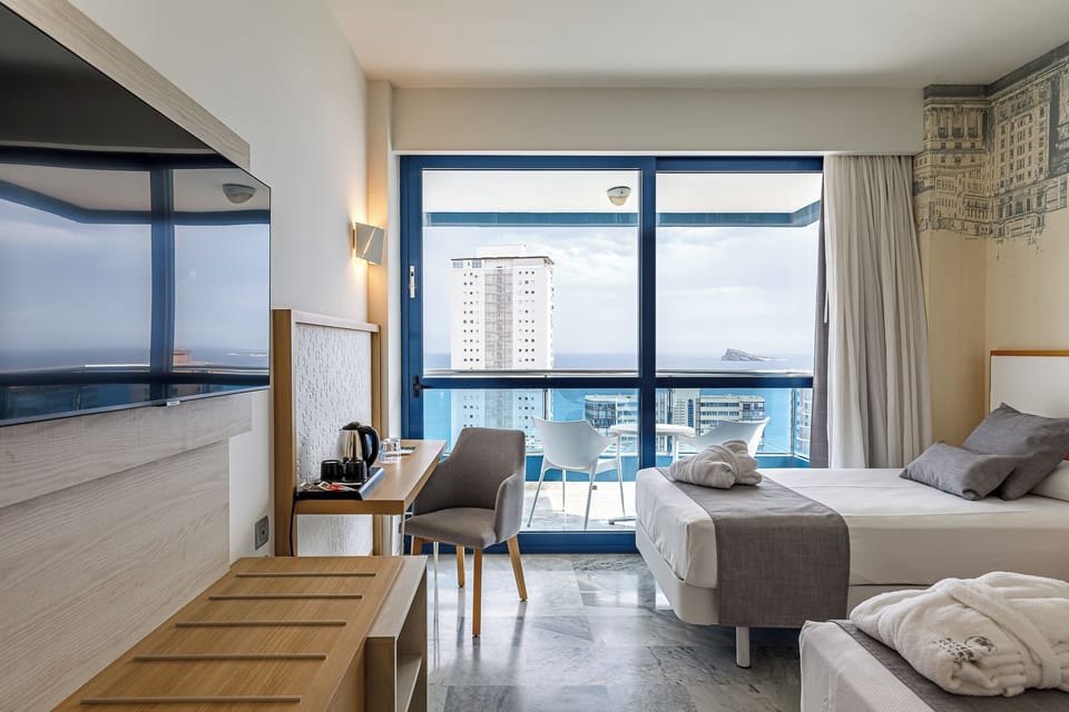 In-room safe, desk, laptop workspace, free WiFi