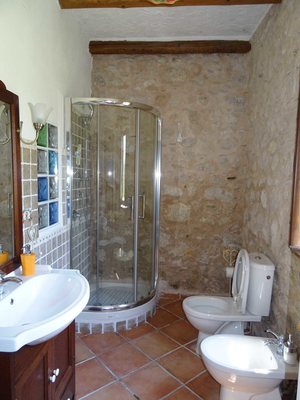 Comfort Studio, 1 Bedroom, Kitchen, Garden View | Bathroom | Shower, free toiletries, hair dryer, bathrobes