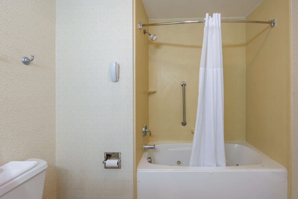 Hampton Inn London-North Hotel in London