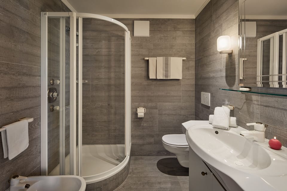 Deep soaking tub, rainfall showerhead, free toiletries, hair dryer
