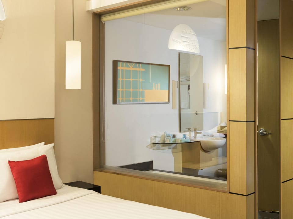 Free minibar items, in-room safe, desk, soundproofing