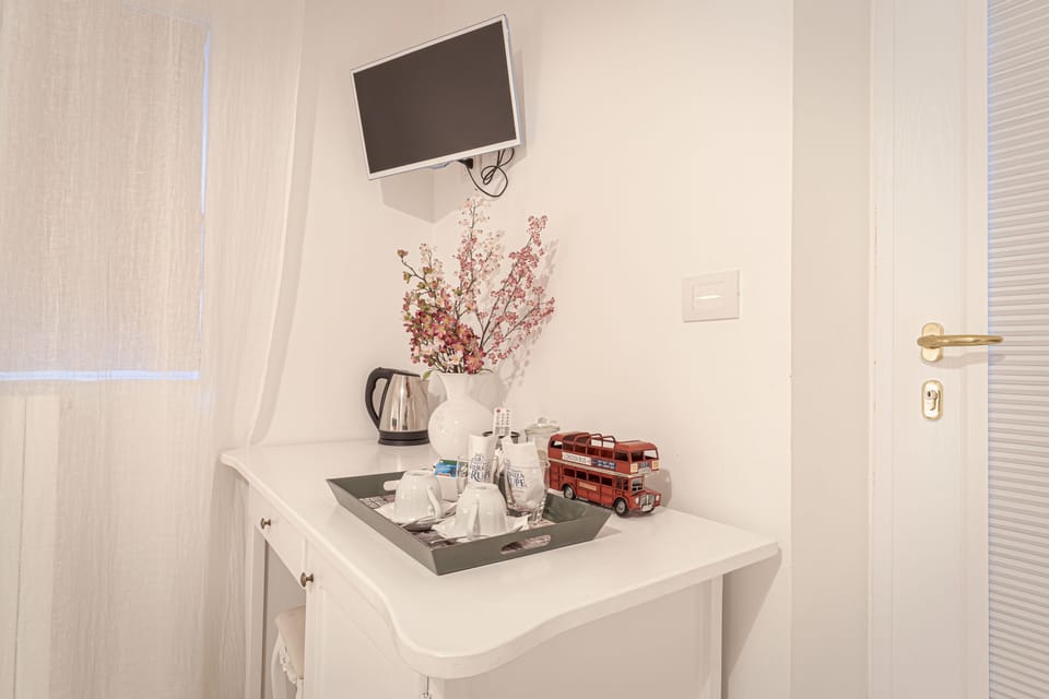 Deluxe Quadruple Room | Egyptian cotton sheets, premium bedding, memory foam beds, minibar