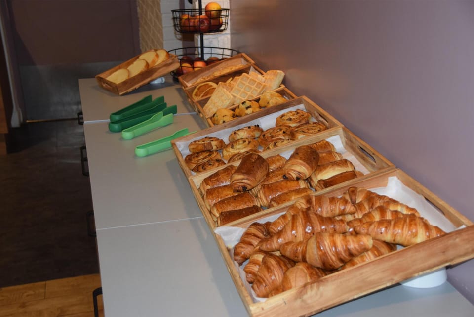 Daily buffet breakfast for a fee