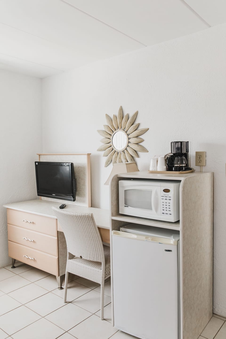 Economy Single Room, Refrigerator & Microwave (Type I, Building 2 - Small Basic Unit) | Room amenity