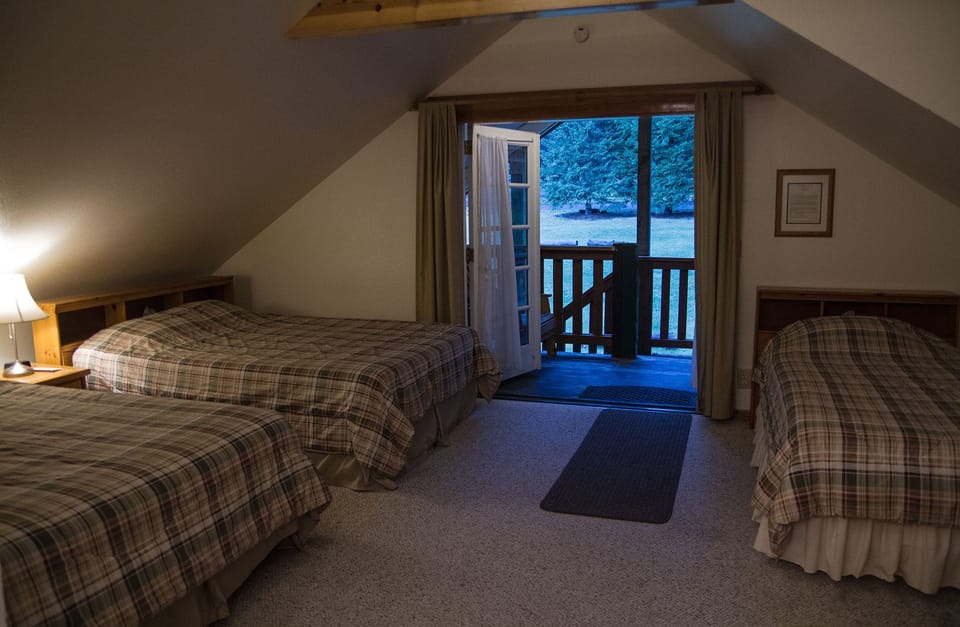 Triple Room, 1 Bedroom (Room 21) | Free WiFi, bed sheets