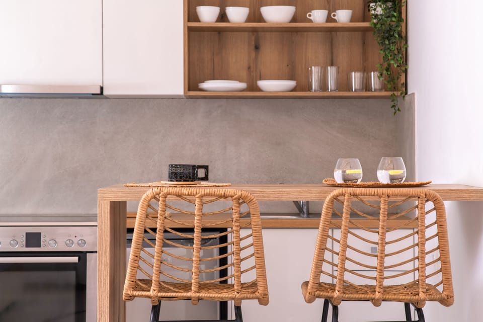Standard Suite | Private kitchen | Fridge, stovetop, coffee/tea maker, electric kettle