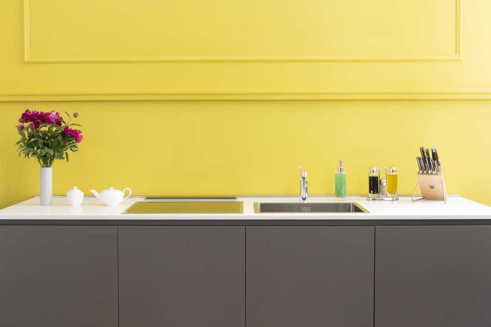 Suite (Split Level) | Private kitchen | Mini-fridge, espresso maker, coffee/tea maker, electric kettle