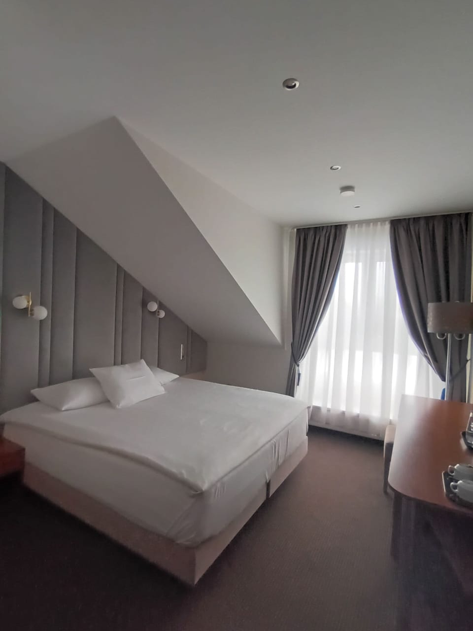 Comfort Double Room | In-room safe, individually decorated, desk, laptop workspace