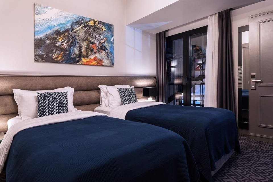 Standard Twin Room, 2 Twin Beds, Non Smoking, No Windows | Egyptian cotton sheets, premium bedding, minibar, in-room safe