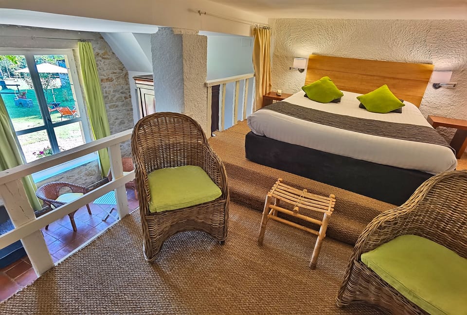 Quadruple/Quintuple Room | Desk, free WiFi, bed sheets