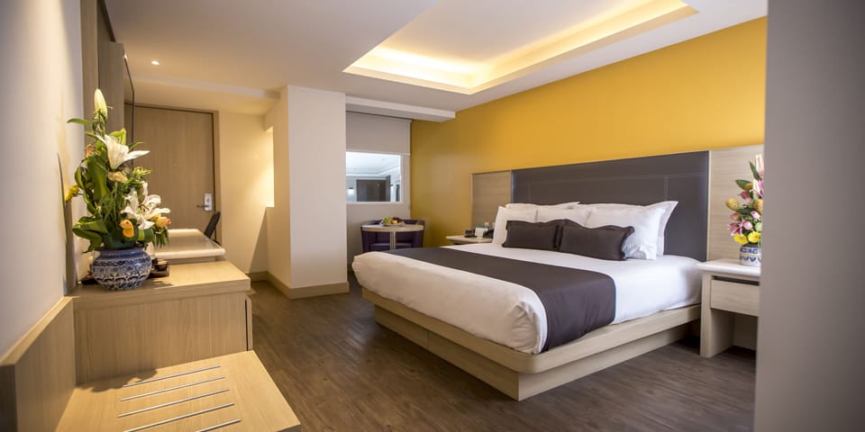 Executive Room | Premium bedding, in-room safe, free WiFi, bed sheets