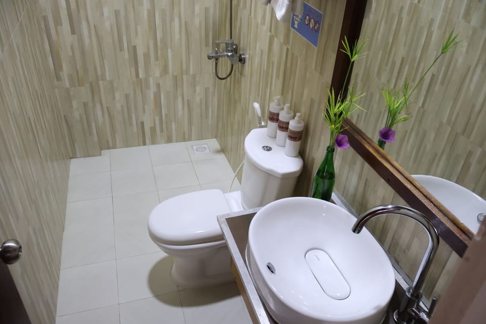 Honeymoon Double Room, 1 King Bed, Sea View | Bathroom | Combined shower/tub, deep soaking tub, free toiletries, bathrobes