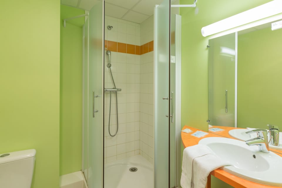Family Room, Garden Area | Bathroom | Shower, free toiletries, hair dryer, towels