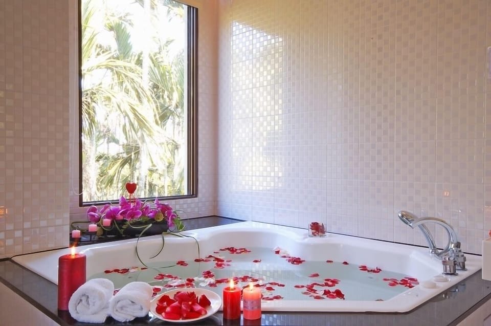 Classic Double Room | Individually decorated, blackout drapes, soundproofing, free WiFi