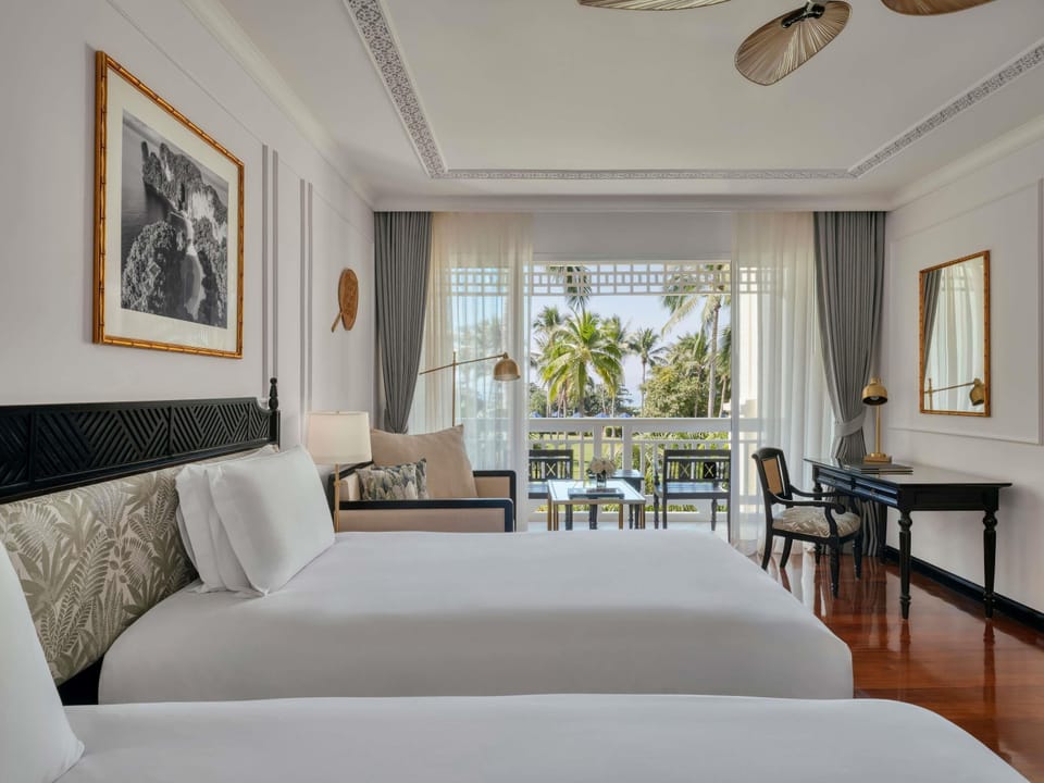 Signature Single Room, 2 Twin Beds, Balcony | Premium bedding, down comforters, minibar, in-room safe