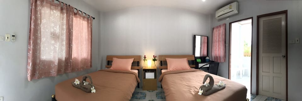 Standard Twin Room | Free WiFi