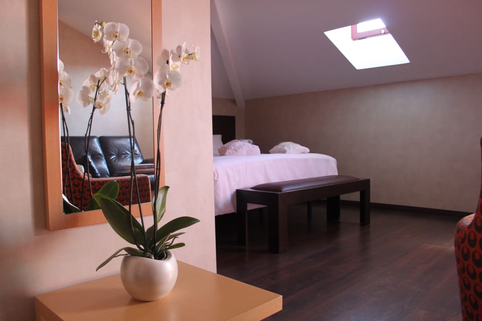 1 bedroom, premium bedding, minibar, in-room safe