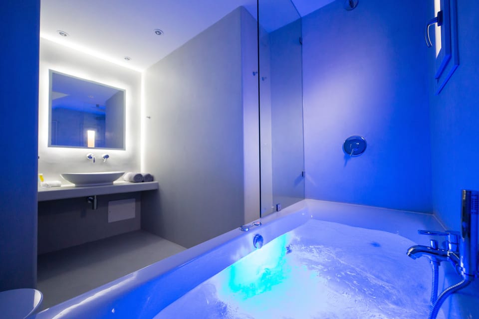 Double Room, Bathtub | Jetted tub