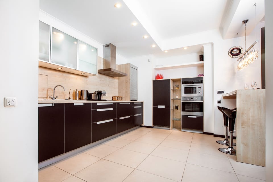 Luxury Apartment, 1 Bedroom (1, Romanovskaya Sloboda Str.) | Premium bedding, iron/ironing board, WiFi (free), bed sheets