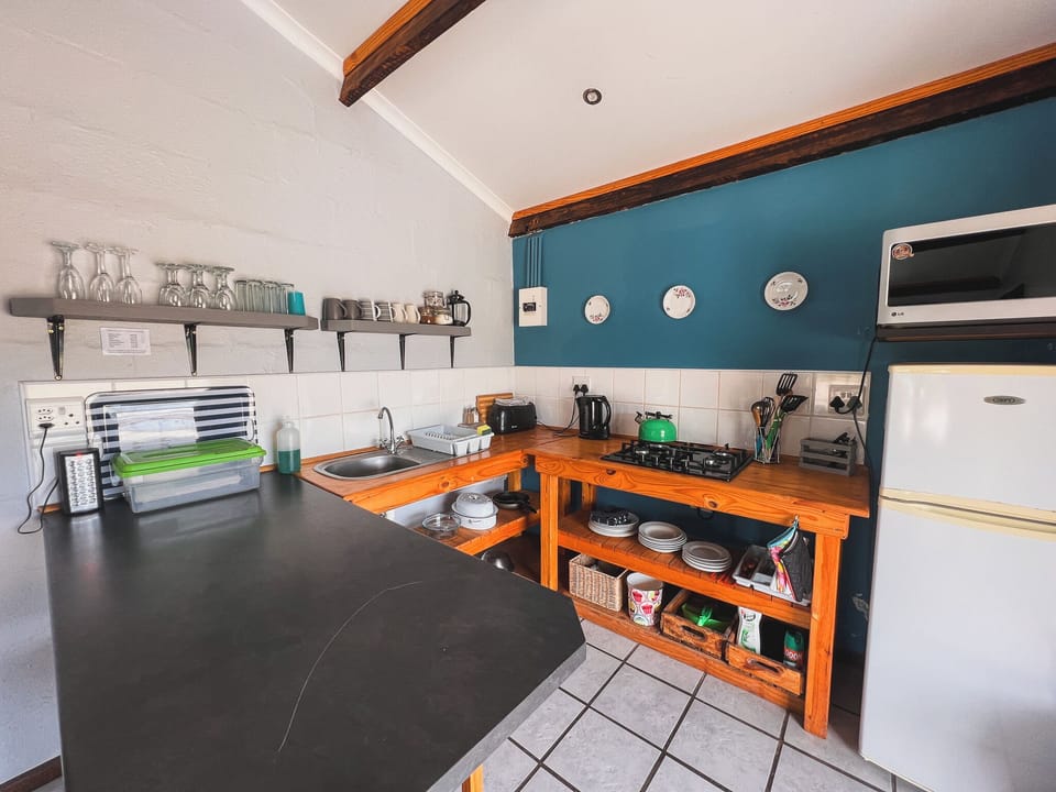 Standard Cottage, 2 Bedrooms | Private kitchen | Microwave, electric kettle, cookware/dishes/utensils