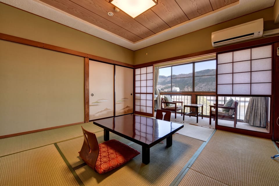 Japanese Style Room 8 Tatami Mats (Private toilet, Shared bathroom, Futon), Non Smoking | In-room safe, free WiFi, bed sheets