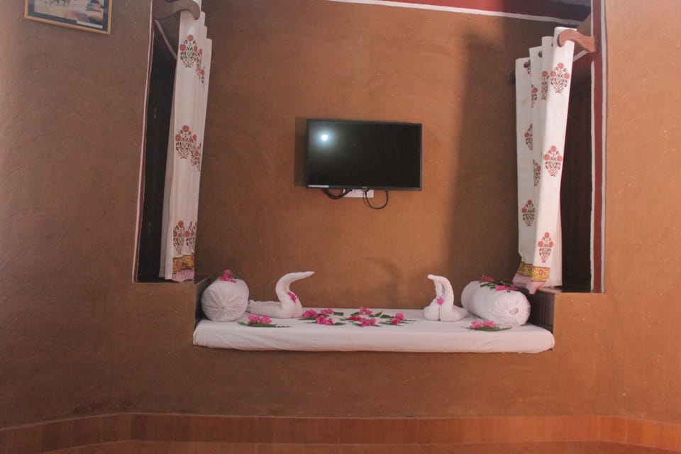 Ethnic Room | Desk, WiFi (free)
