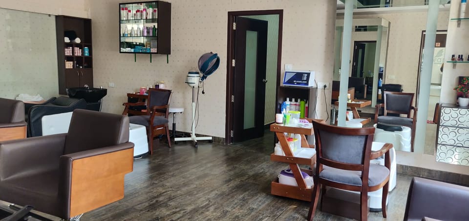 Body treatments, body wraps, body scrubs, facials