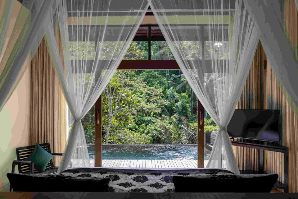 Jungle Pool View | 1 bedroom, premium bedding, in-room safe, individually decorated