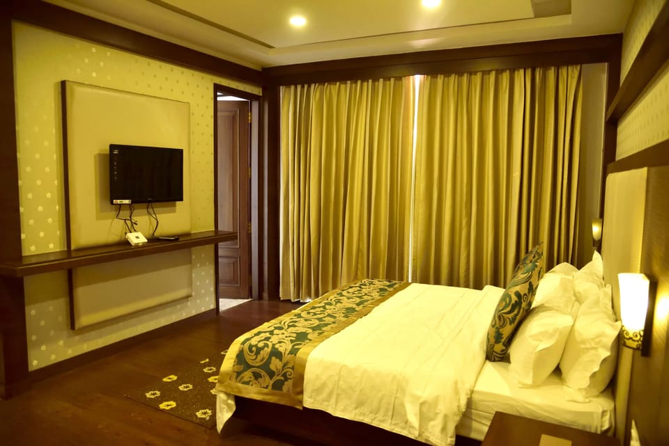 Premium bedding, down comforters, memory foam beds, in-room safe