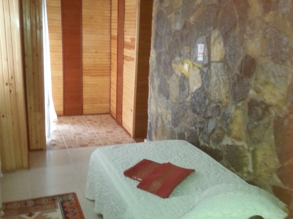 Quadruple Room | In-room safe, desk