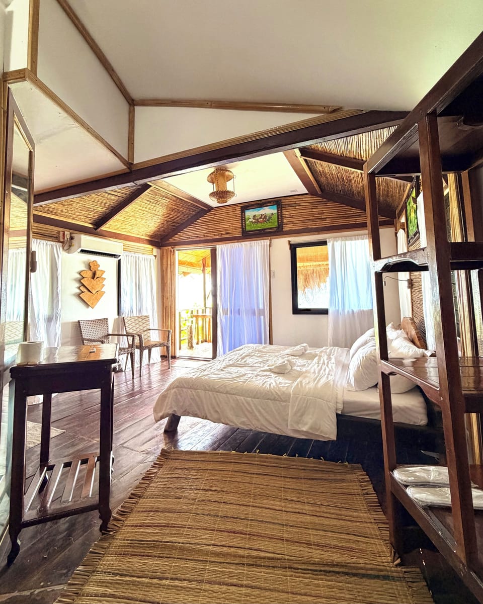 Comfort Tree House, Balcony, Ocean View | Premium bedding, desk, laptop workspace, bed sheets