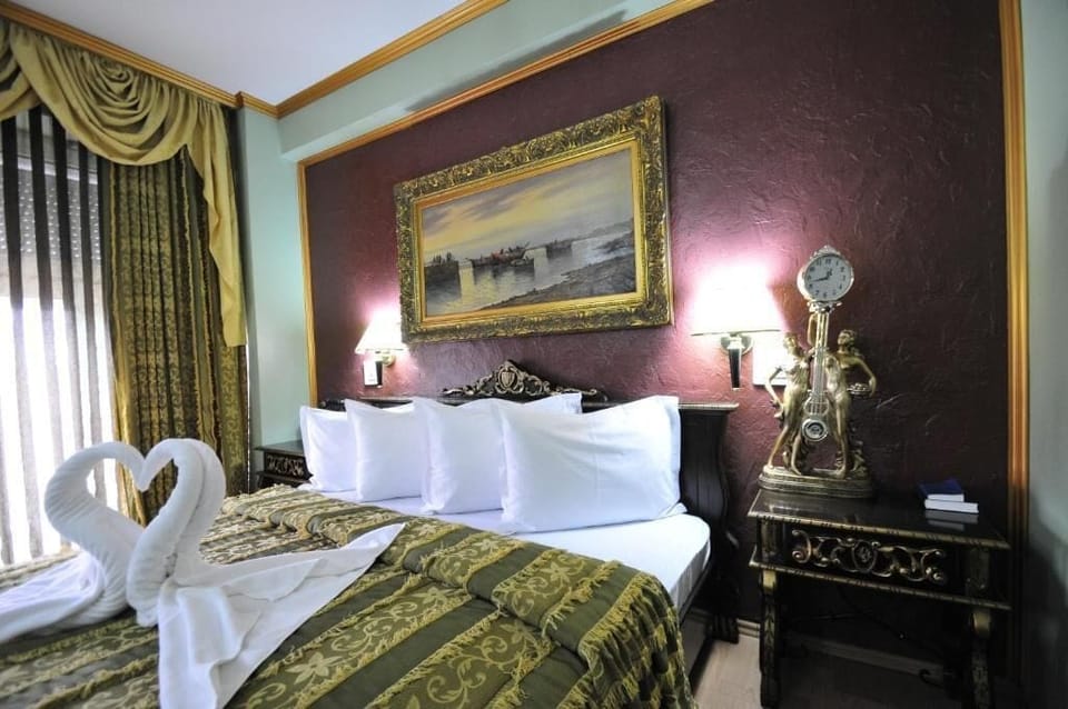 Imperial suite | Minibar, desk, soundproofing, free WiFi